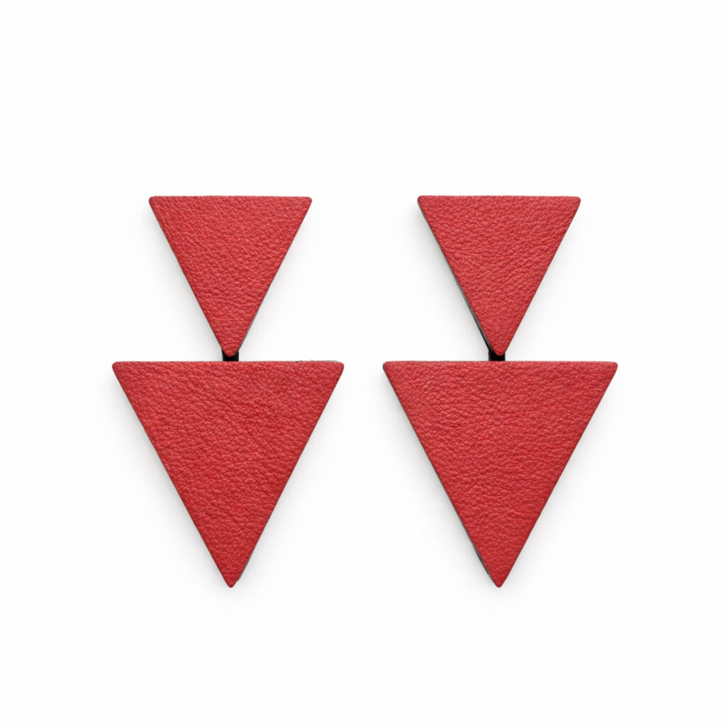Orecchini triangoli N 24 rosso